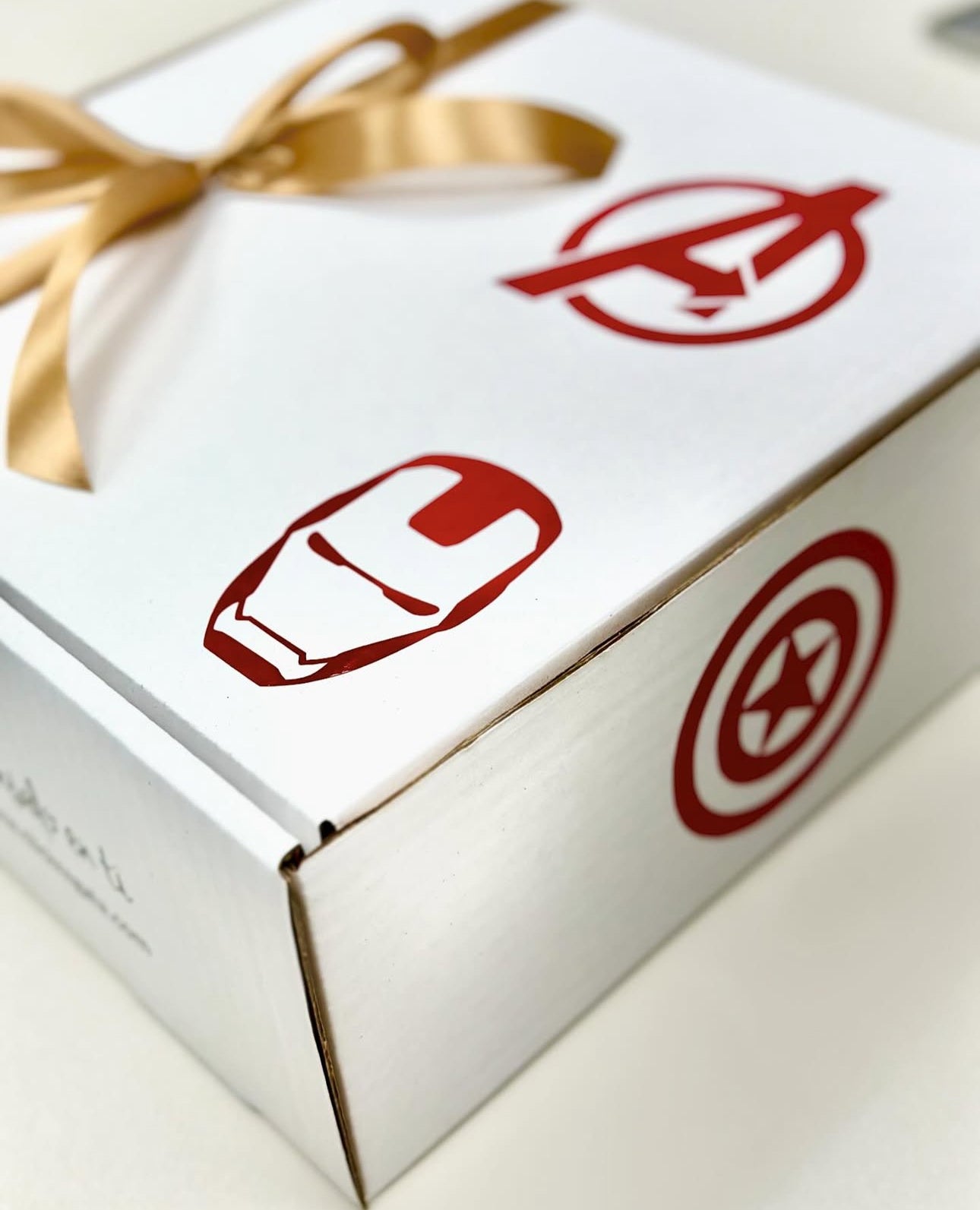 CUSTOMIZE BOX WITH DESIRED THEME