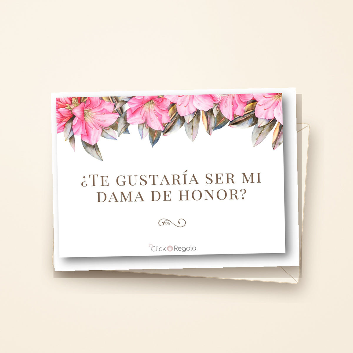 Tarjeta DAMA DE HONOR presentada con sobre sobre fondo crema