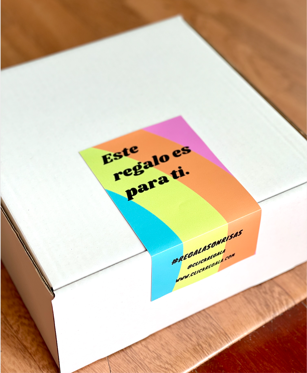 PEGATINA EN EXTERIOR CAJA REGALO