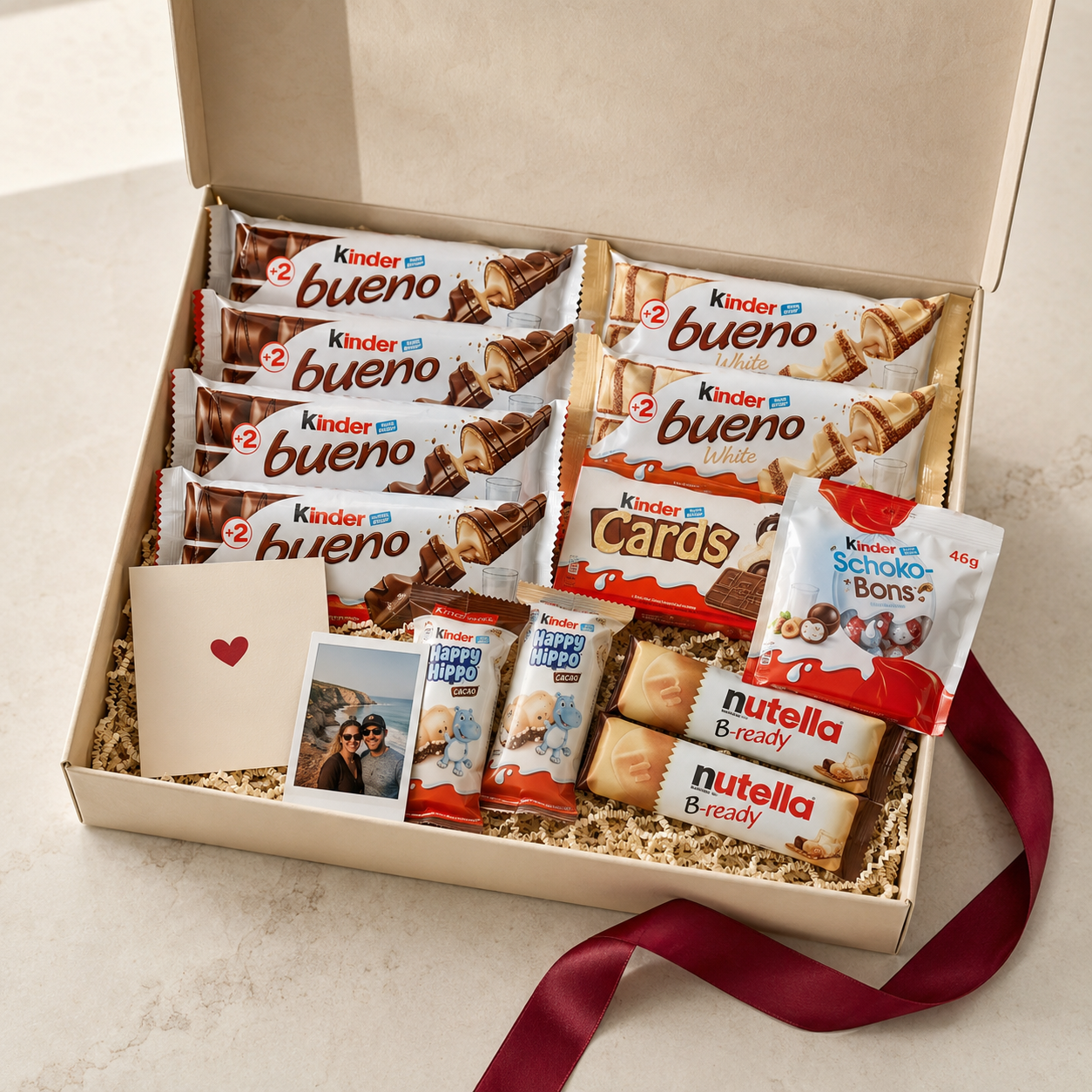 Kinder Grande de Click Regala con chocolates Kinder, tarjeta y fotografía personalizada