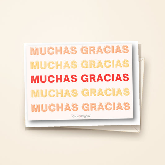 Tarjeta ¡MUCHAS GRACIAS! presentada con sobre sobre fondo crema