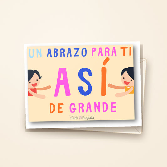 Tarjeta UN ABRAZO PARA TI presentada con sobre sobre fondo crema